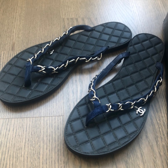 Authentic Chanel suede navy blue sandals size 36.5 - Picture 2 of 6